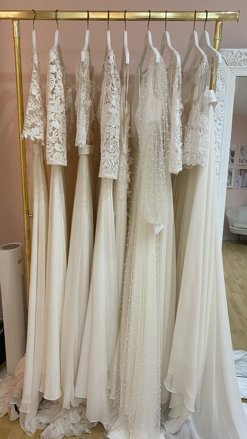 Comment entretenir sa robe de mariée après le mariage : conseils d’experte pour la préserver